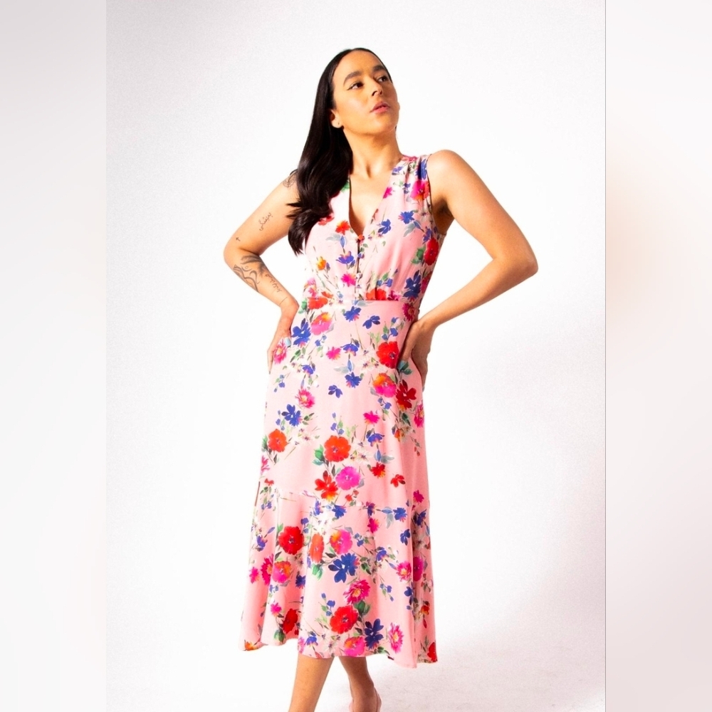 Yumi Kim Pink Floral V-Neck Maxi Dress with Navy Accents
